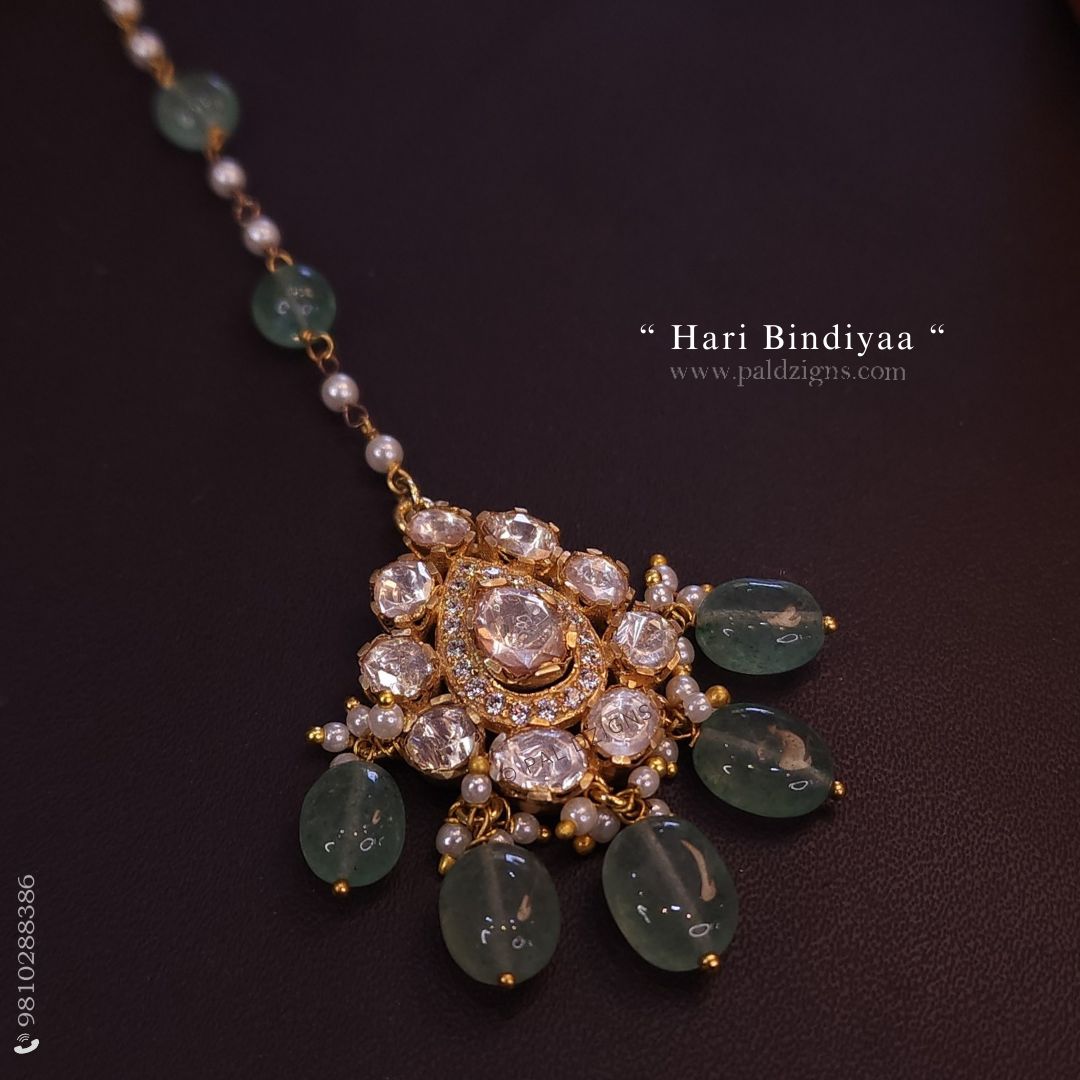 Hari Bindiyaa Gold Moissanite Polki Maangtika